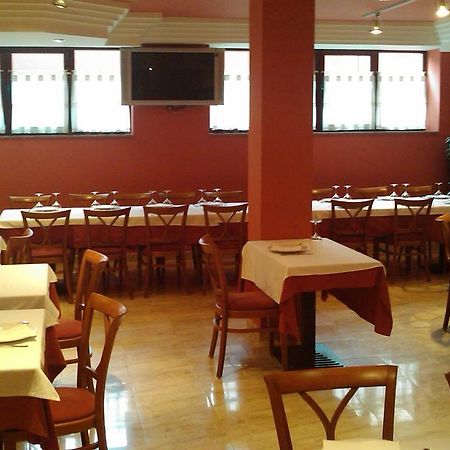 Pension La Casina Οβιέδο Εξωτερικό φωτογραφία